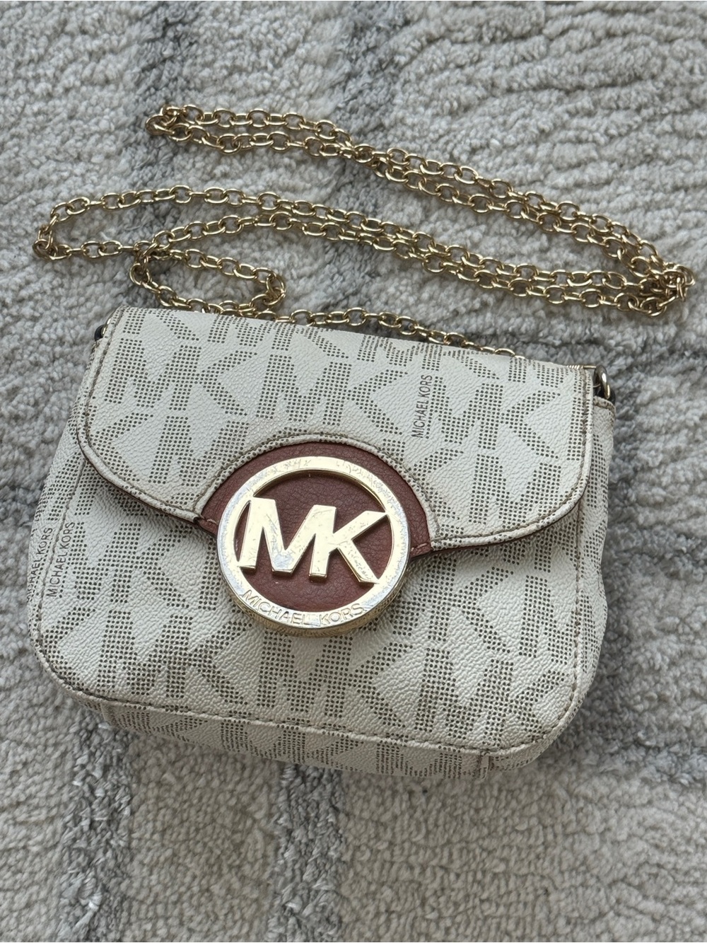 Michael Kors Fulton Small Crossbody Bag missing original crossbody strap
